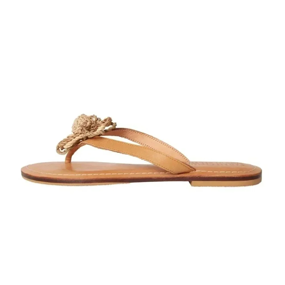 Sara Stewart Brown Daisy Sandals Size 8